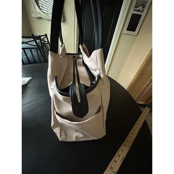 Large Kate Spade Diaper Bag Tan/pink Nylon Easy Wipe Down Shoulder Strap Clean - Picture 5 of 15